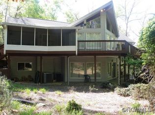 178 E Wilderness Rd, Lake Lure, NC 28746