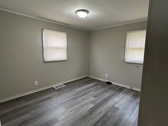 3rd image of 807 W Purtscher Dr