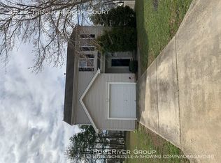 3512 Throughbrook Ct, Greensboro, NC 27405