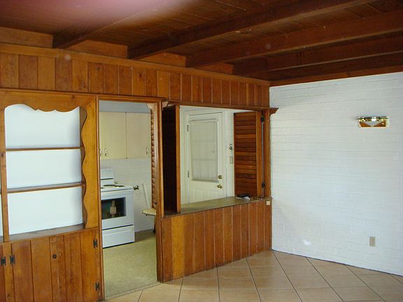 5th image of 308 W Glenrosa Ave