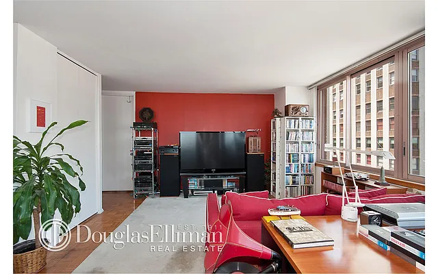 Rented by Douglas Elliman | media 41