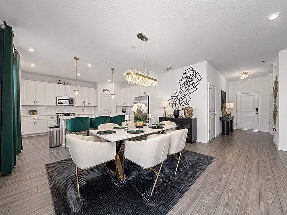 5th image of 1202 Normandy Dr