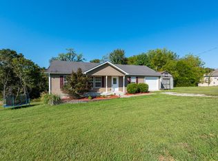 1048 Ben Collier Rd, Charlotte, TN 37036