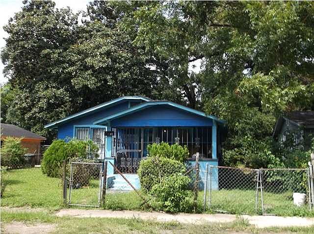 2nd image of 813 Palmetto Ave