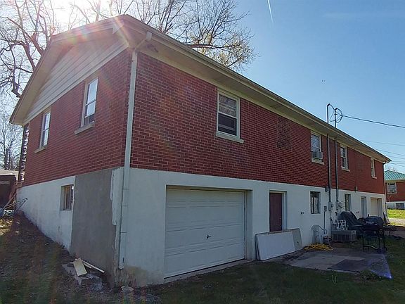 5th image of 109 N Glencove #A