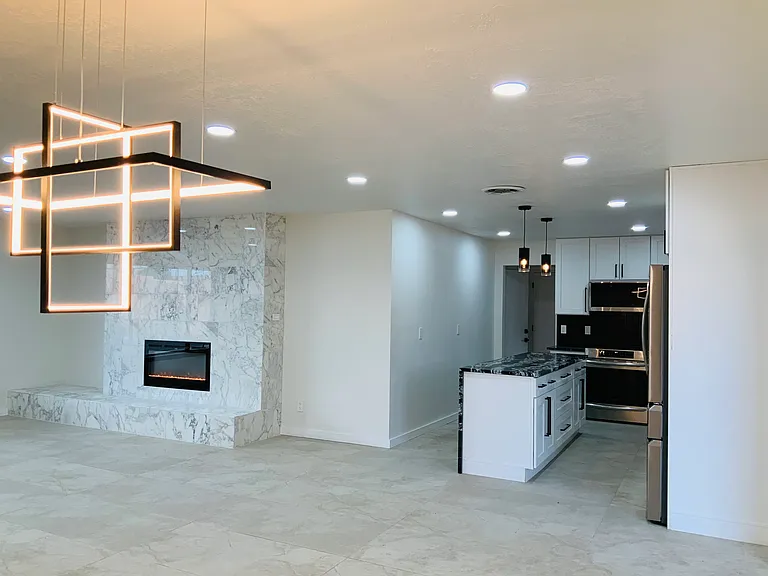 4605 Bryan Ave NW — Photo 2
