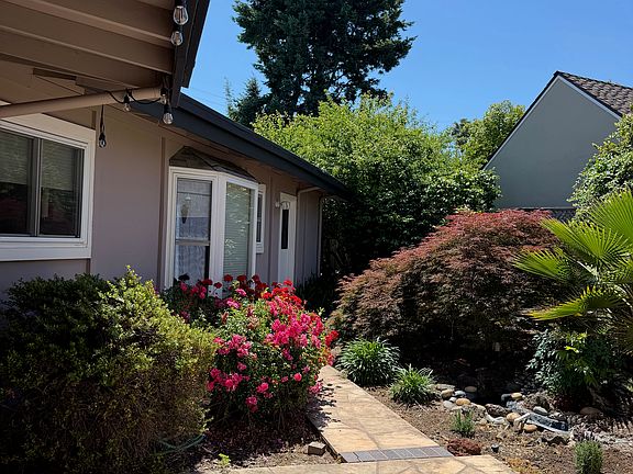 4th image of 112 Vallecitos Way