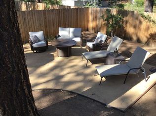 289 Oriole Dr, Big Bear Lake, CA 92315