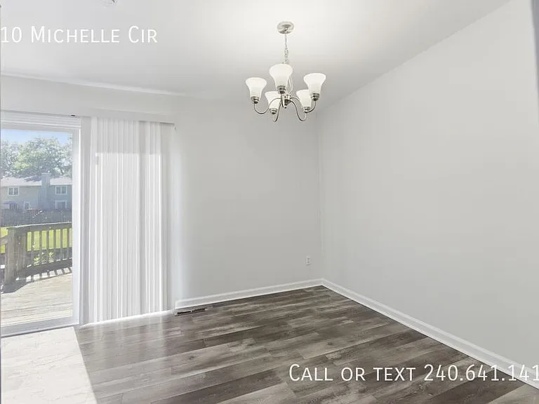 210 Michele Cir — Photo 10