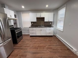 162 Lexington St APT 2, Boston, MA 02128