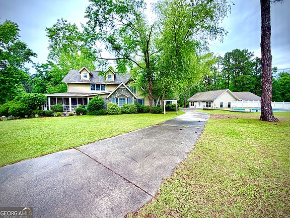 4th image of 87 Georgia Ave