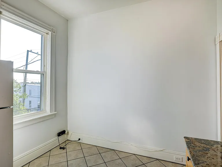 802 W Clay St #A — Photo 16