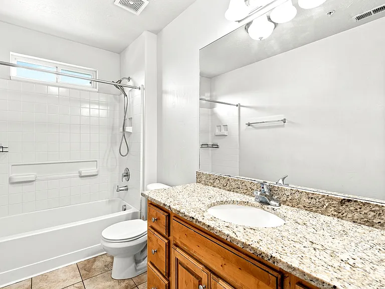 152 S 930th St E — Photo 26