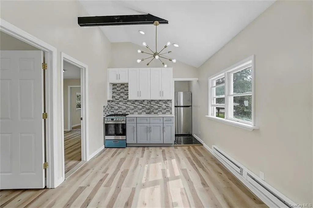 2 bed, 544 sqft, $2,500 — Photo 3