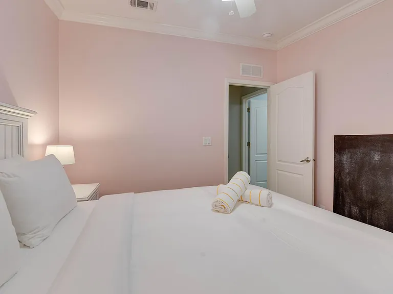Bedroom 3 - full bed and closet space