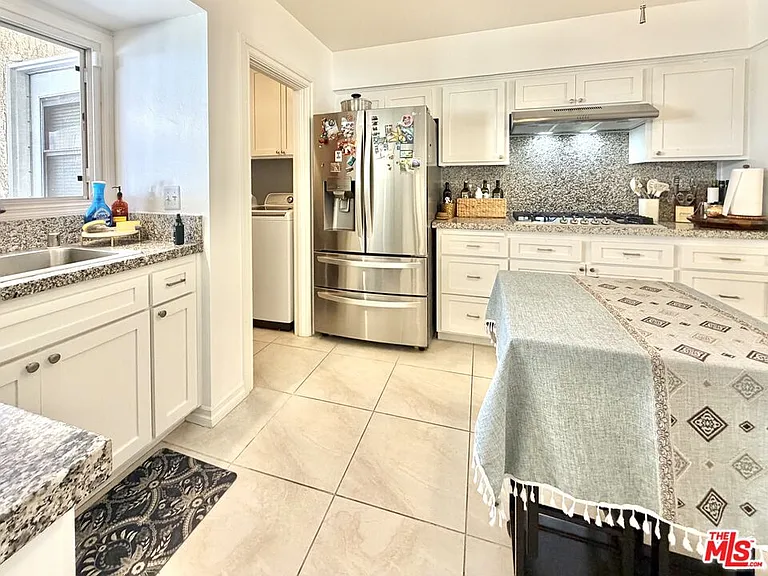 6127 Lockhurst Dr — Photo 11
