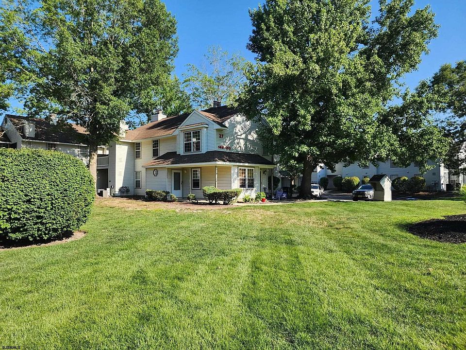 1st image of 151 Edgewater Dr #151