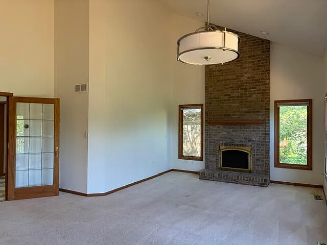1261 Laurel View Dr — Photo 7