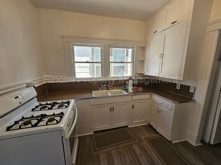 127 S B St #1 — Photo 8