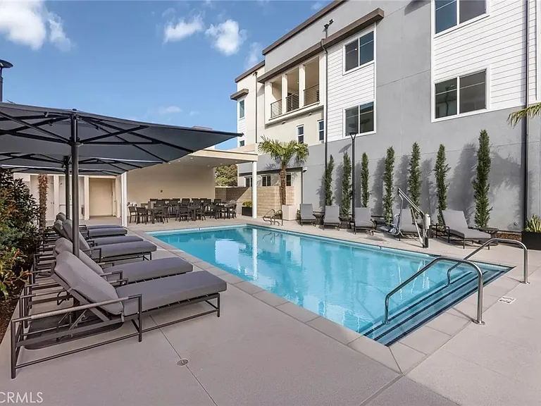 7267 Aura Cir — Photo 21