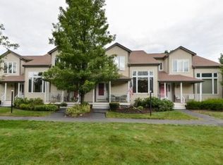 2 Willow Pond Dr, Rockland, MA 02370