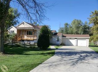 5292 Griswold Rd, Kimball, MI 48074