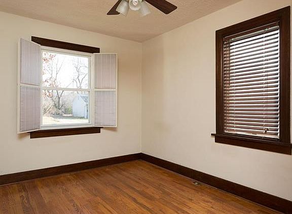 5th image of 3457 Charlack Ave