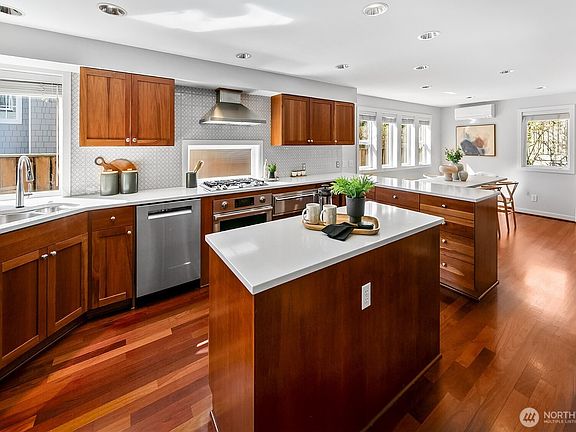 5th image of 3604 NW 65th Court