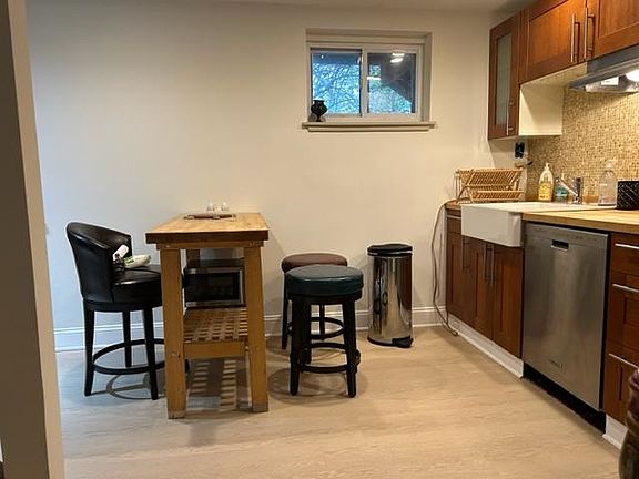 Kitchen with island
