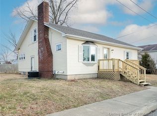 110 W Poplar St, Corydon, IN 47112