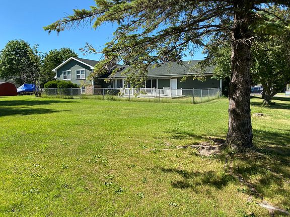 2nd image of 404 E 10th Ave
