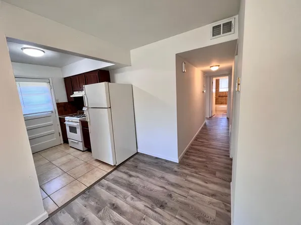 10756 Tropic Dr, Saint Ann, MO 63074