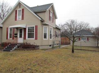 1117 Sheridan Rd, Escanaba, MI 49829