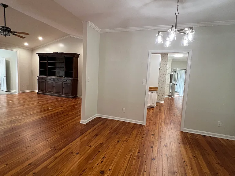 3055 Hadley Ferry Rd — Photo 3