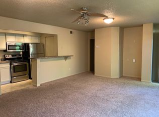 1291 W Mount Comfort Rd, Fayetteville, AR 72703