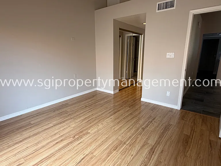 945 N Pasadena St #53 — Photo 10