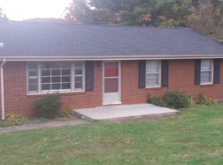 913 Woodhaven Dr, Bedford, VA 24523