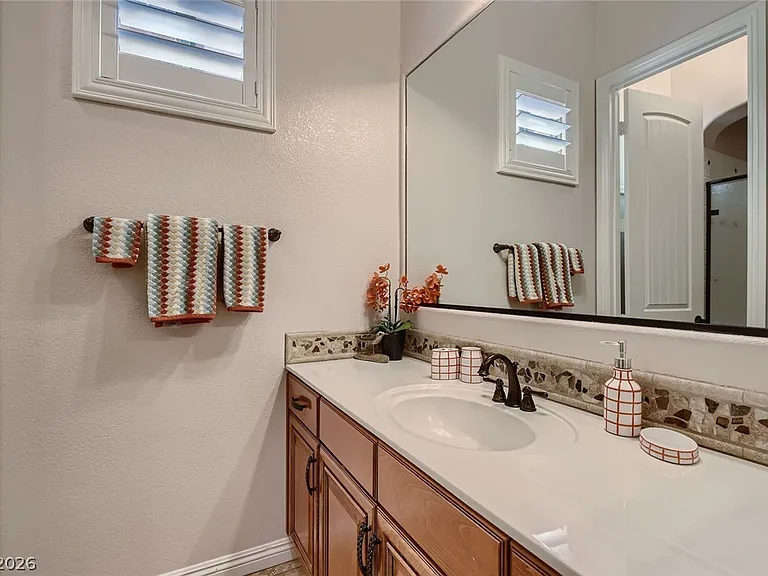 1041 Baronet Dr — Photo 22