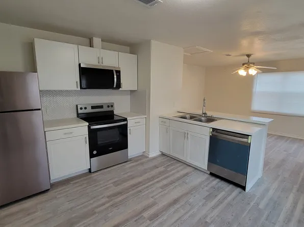 109 Will St, Willis, TX 77378