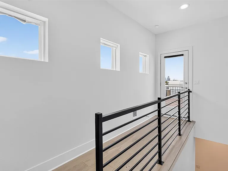 2805 McCurdy St #14 — Photo 25