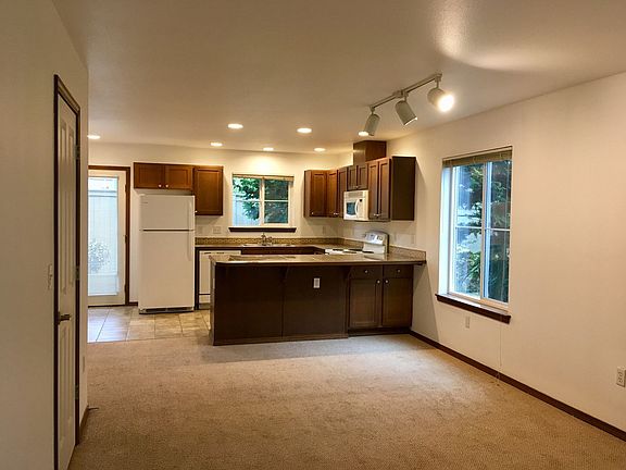 2nd image of 12545 Roosevelt Way NE APT 105