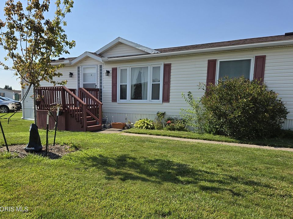 1st image of 27484 Oregon Rd #114