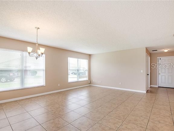 5th image of 925 Battery Pointe Dr