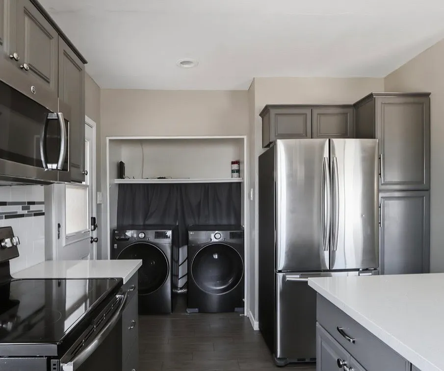3 bed, 1352 sqft, $2,395 — Photo 4