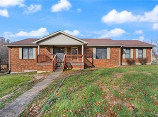 2204 E Arrowhead Dr, New Albany, IN 47150