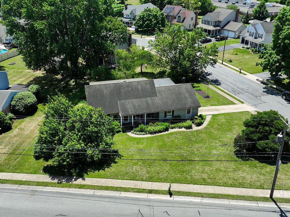 1st image of 2202 Hershey Ave