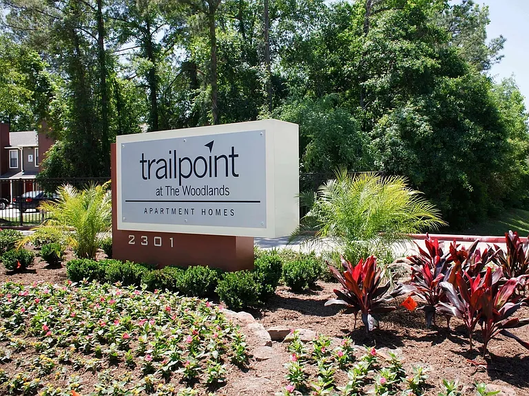 Spacious Bedroom at Trailpoint Apartments