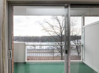 225 Coolidge Ave APT 110, Watertown, MA 02472
