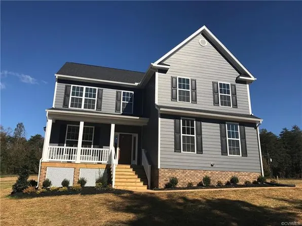 3653 W Rocketts Ridge Ct, Sandy Hook, VA 23153