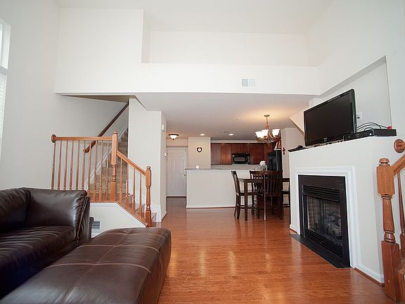 2nd image of 15226 Rosemont Manor Dr #101